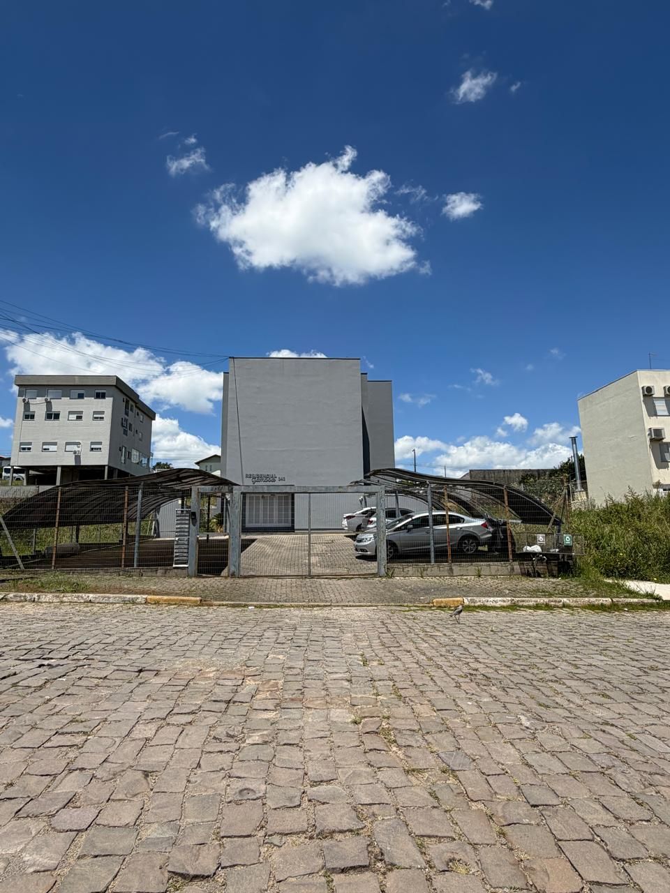 LOTE 002 - 01 (UM) APARTAMENTO RESIDENCIAL N° 203 FARROUPILHA/RS