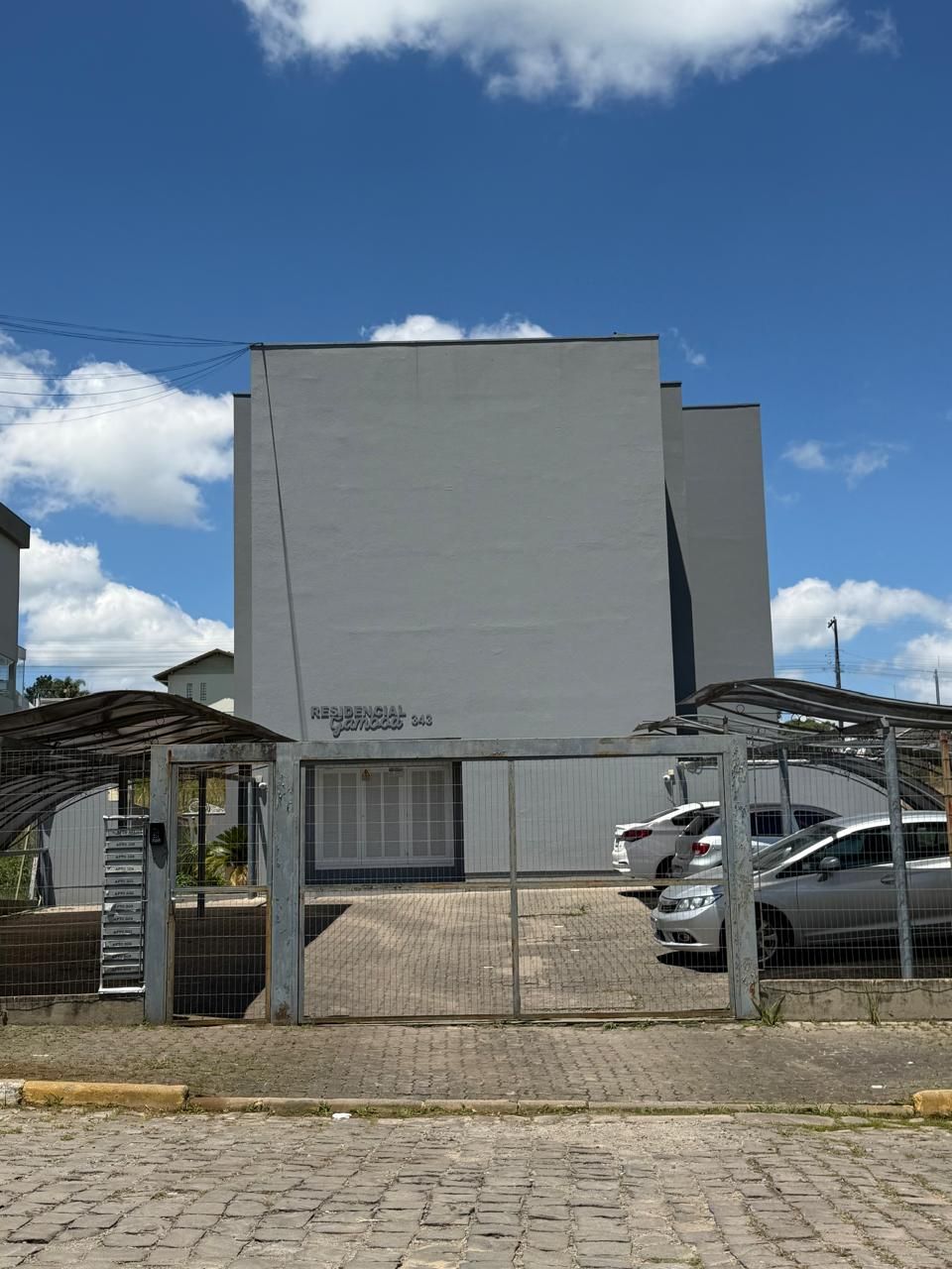 LOTE 002 - 01 (UM) APARTAMENTO RESIDENCIAL N° 203 FARROUPILHA/RS
