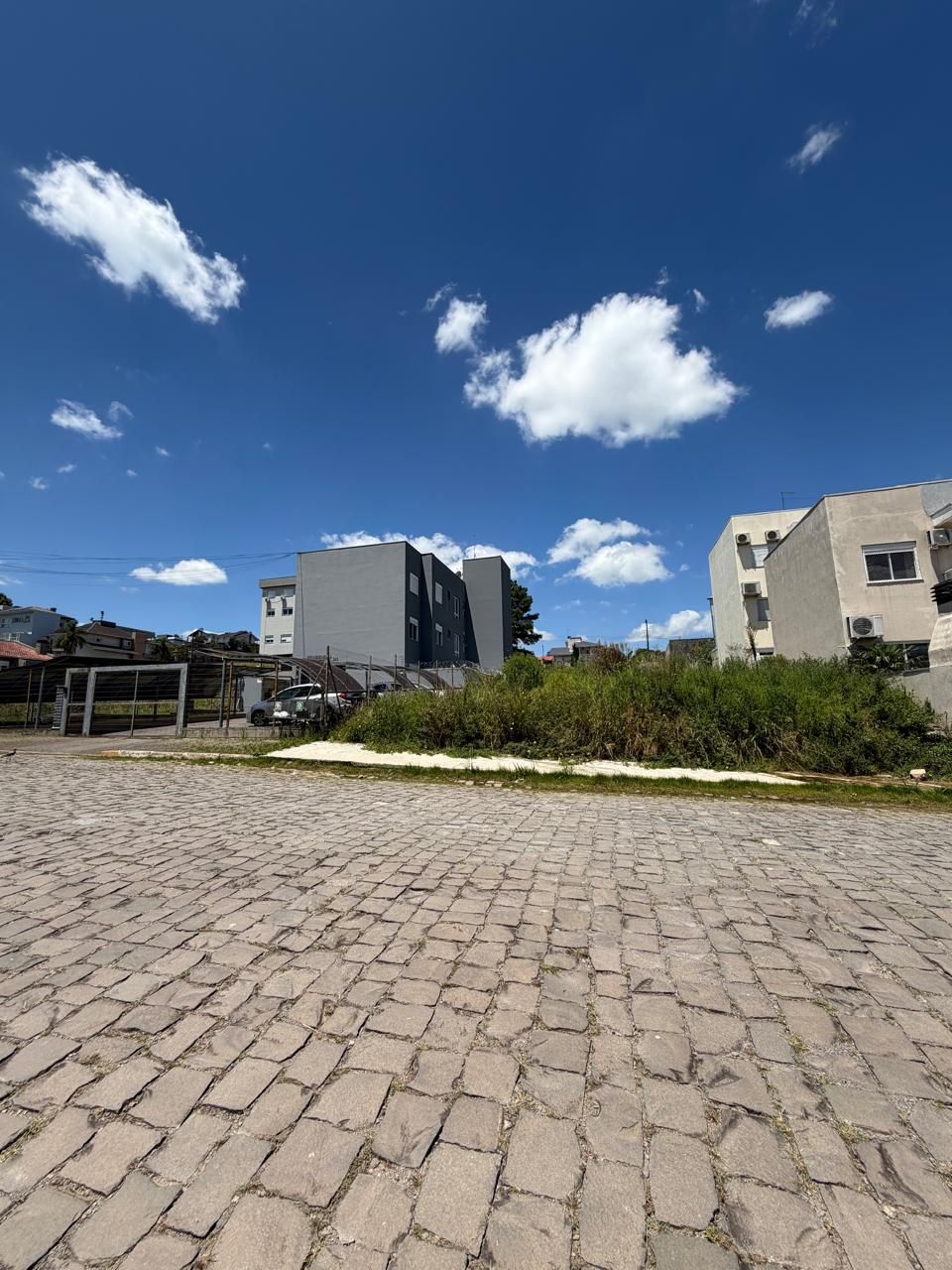 LOTE 002 - 01 (UM) APARTAMENTO RESIDENCIAL N° 203 FARROUPILHA/RS