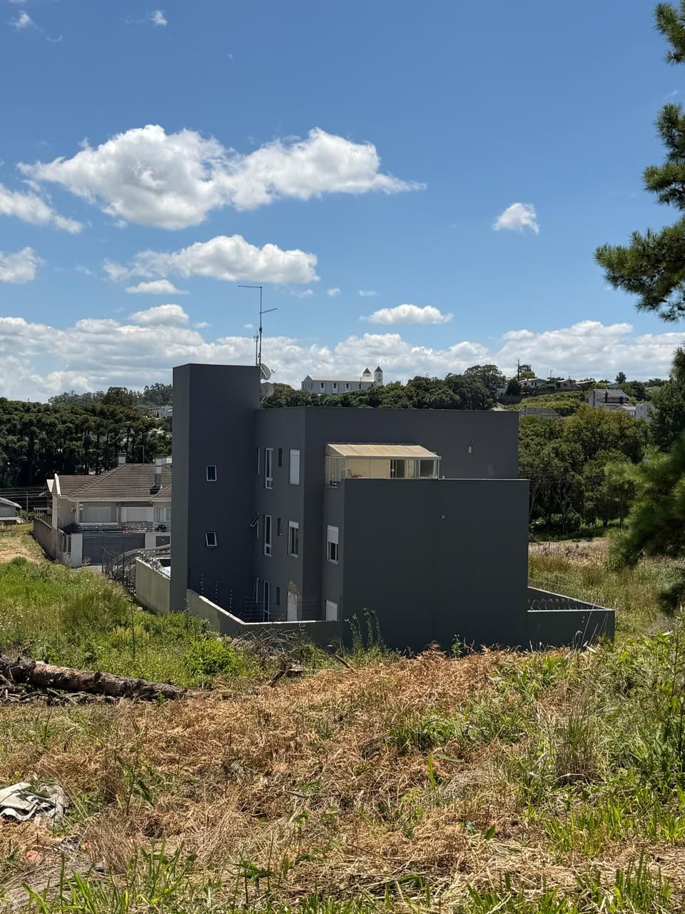 LOTE 002 - 01 (UM) APARTAMENTO RESIDENCIAL N° 203 FARROUPILHA/RS