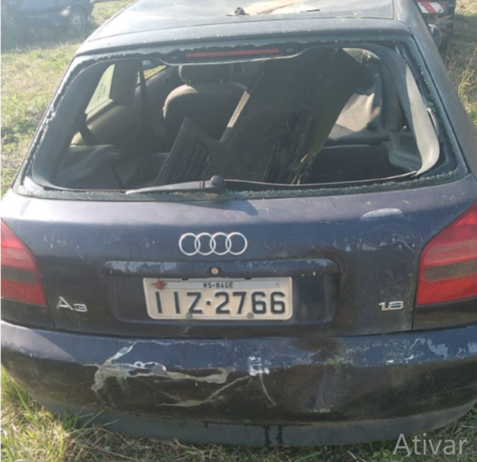 LOTE 16 / 01 AUDI A3 1.8 ANO 1998 MODELO 1999